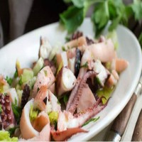 Octopus and Squid in Creole Sauce or with Garlic
